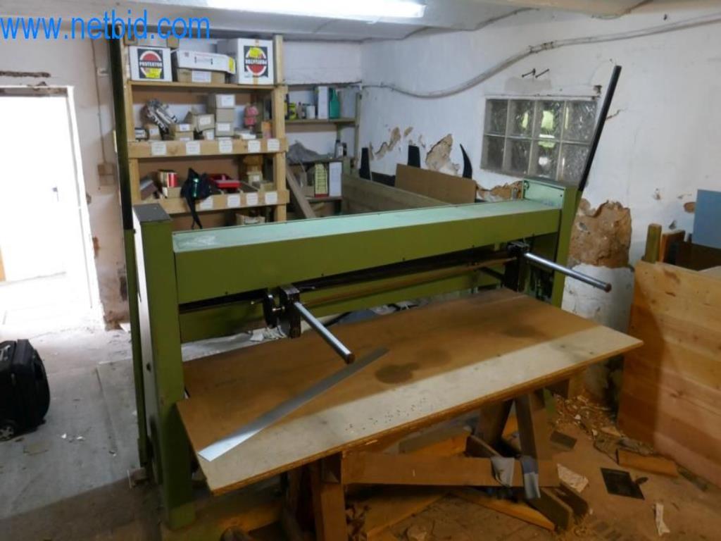 Maszyny, zapasy i materiały montażowe firmy dekarskiej-4