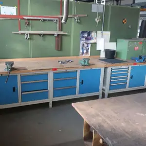 2 Workbenches