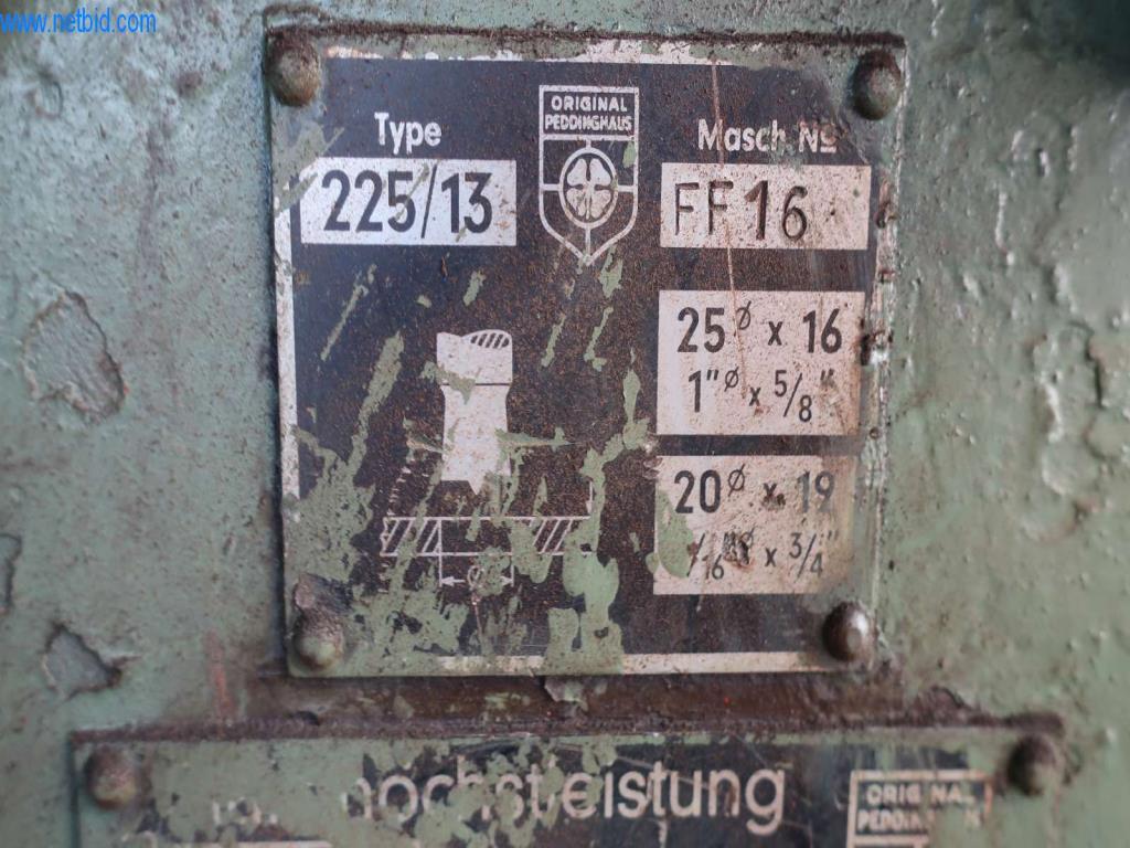 Stroji in sistemi podjetja Pella Sietas GmbH-2