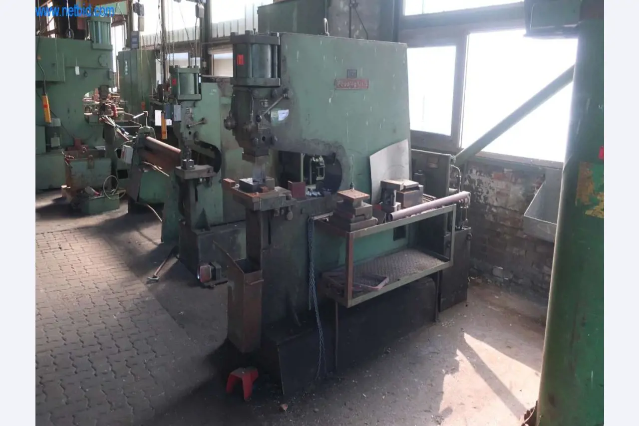 Máquinas e sistemas da Pella Sietas GmbH-1