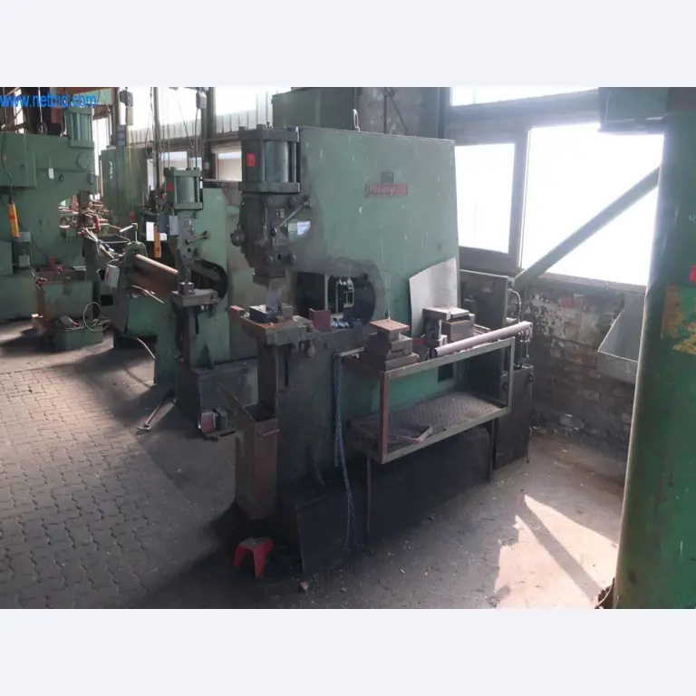 Máquinas e sistemas da Pella Sietas GmbH-1