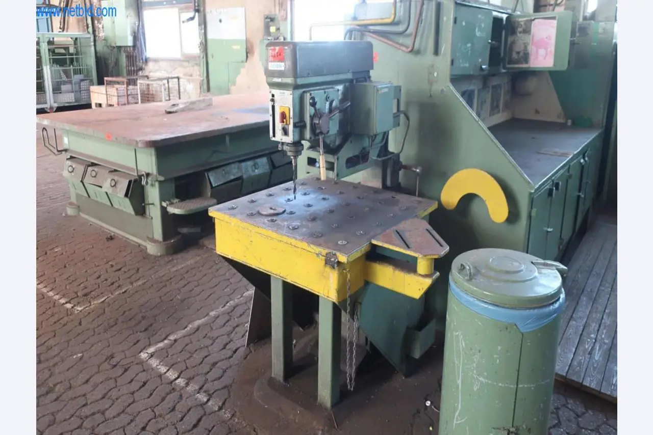 Máquinas e sistemas da Pella Sietas GmbH-1