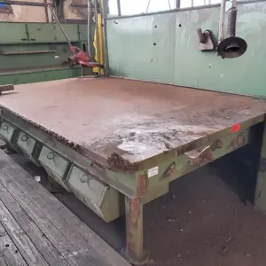 Welding table