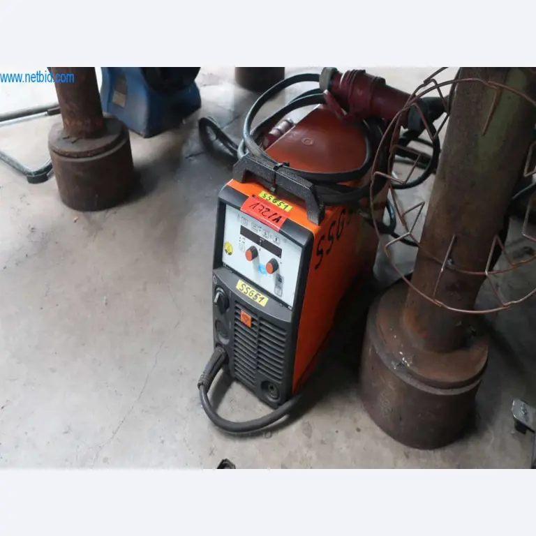 Stroji in sistemi podjetja Pella Sietas GmbH-1