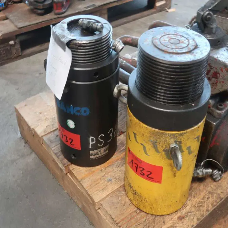 2 Hydraulic ram Haku/Hydrafor JG-100150LS/?