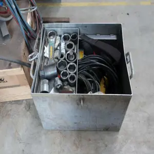 Hydraulic fitting set