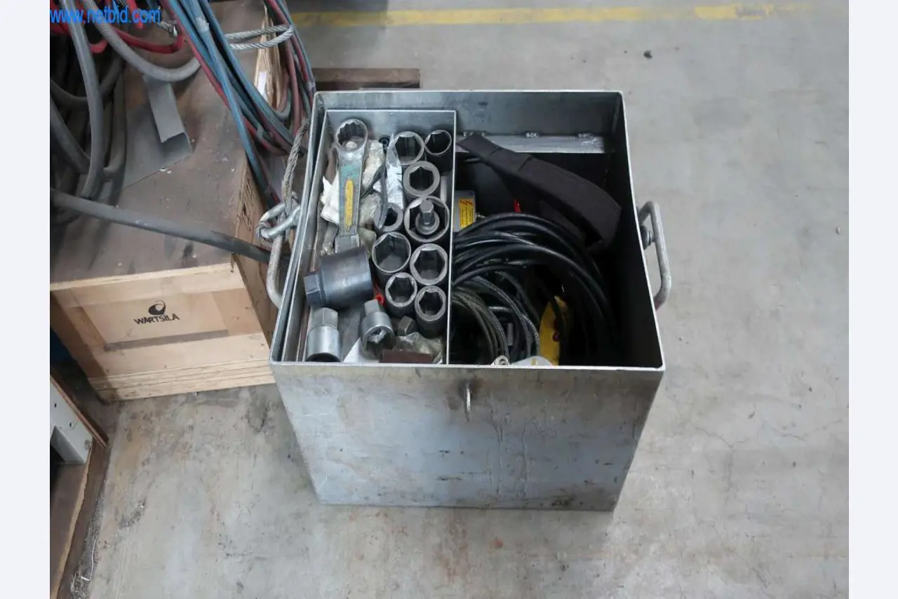 Machinery and equipment of Pella Sietas GmbH-1