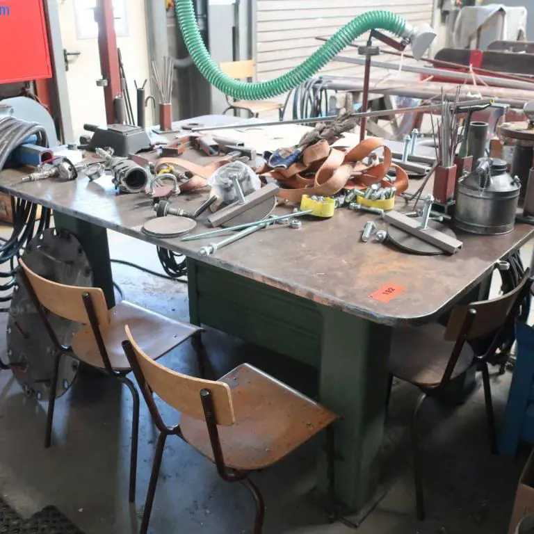 Welding table