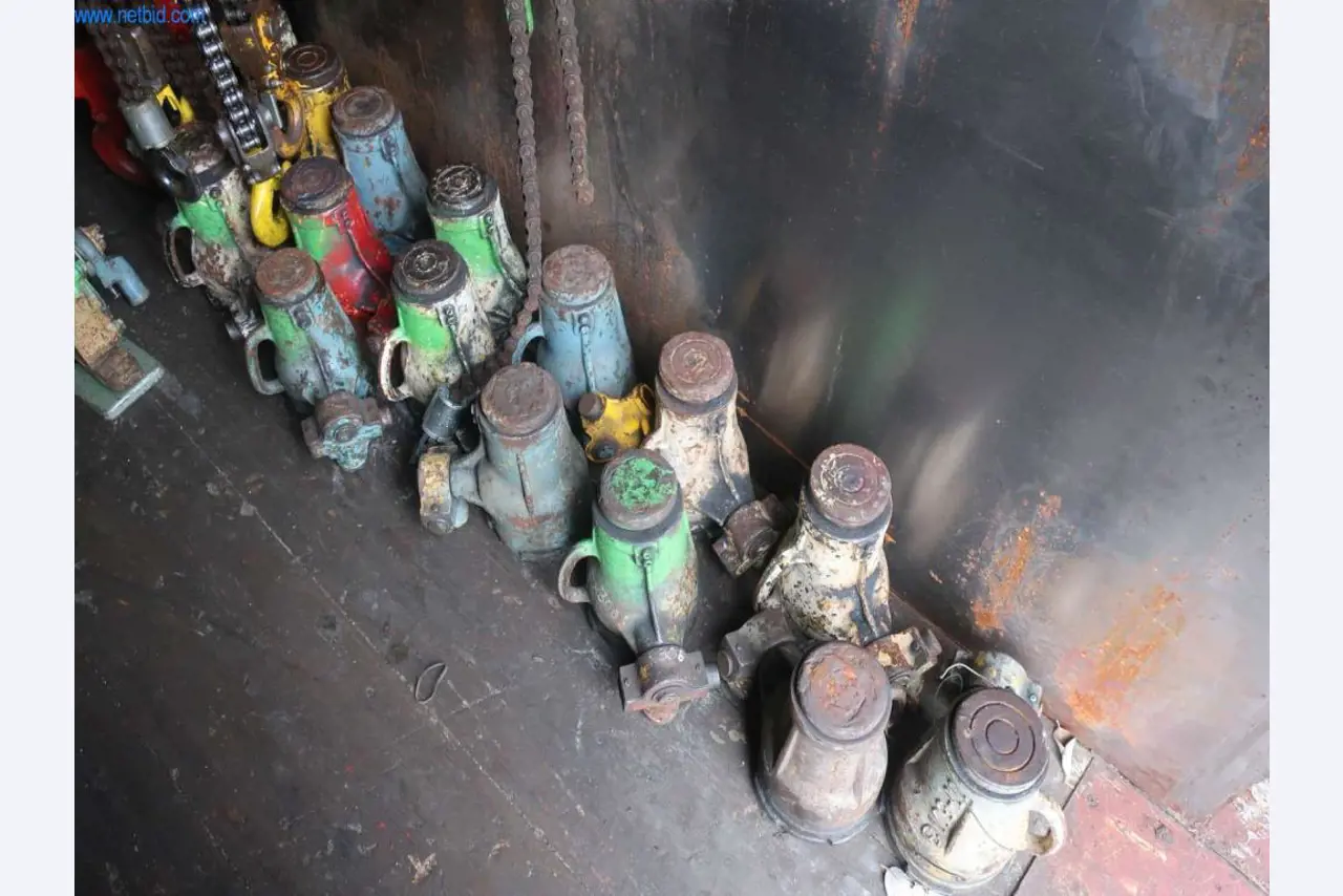 Maschinen und Anlagen der Pella Sietas GmbH-16