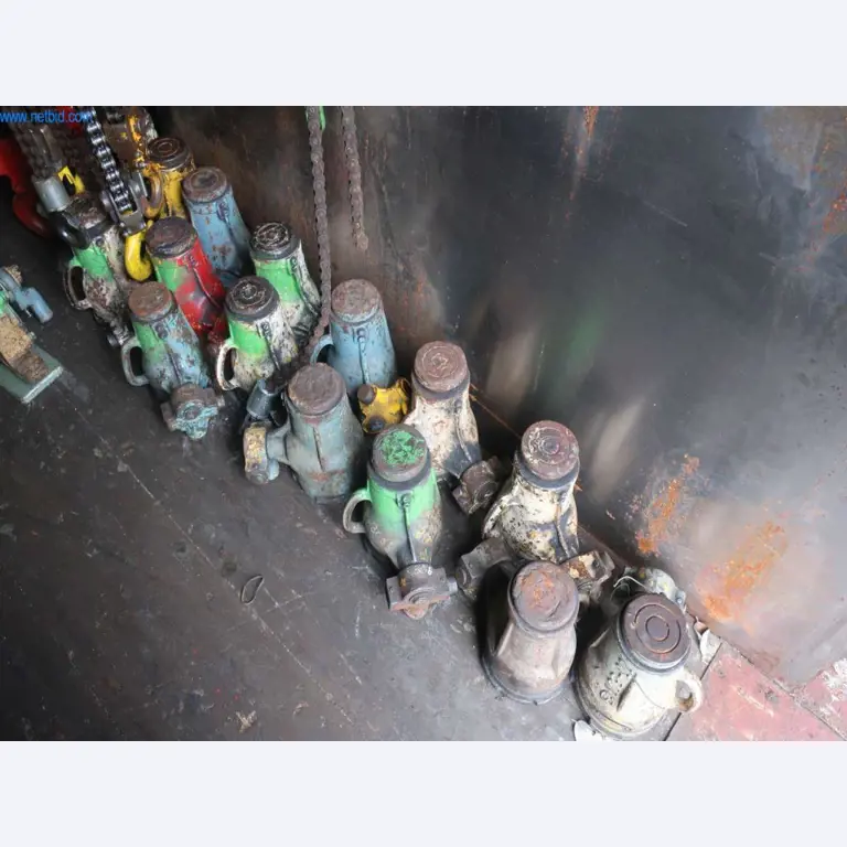 Maschinen und Anlagen der Pella Sietas GmbH-16