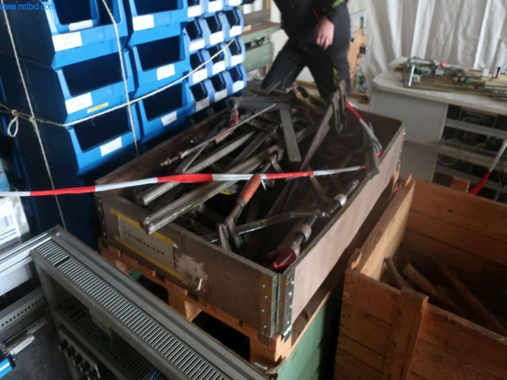 Maschinen und Anlagen der Pella Sietas GmbH-15