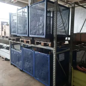 9 Transport boxes