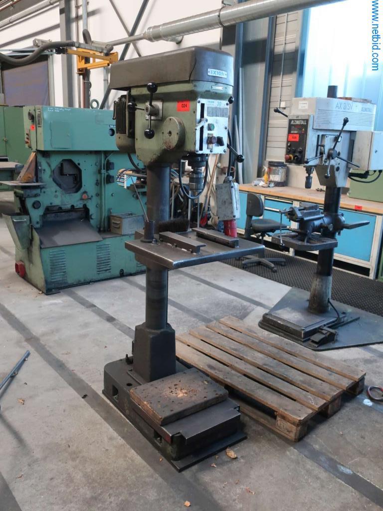 Stroji in sistemi podjetja Pella Sietas GmbH-1