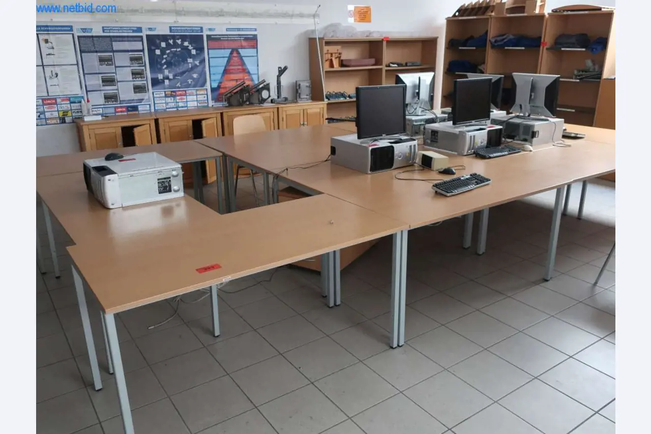 Stroji in sistemi podjetja Pella Sietas GmbH-1