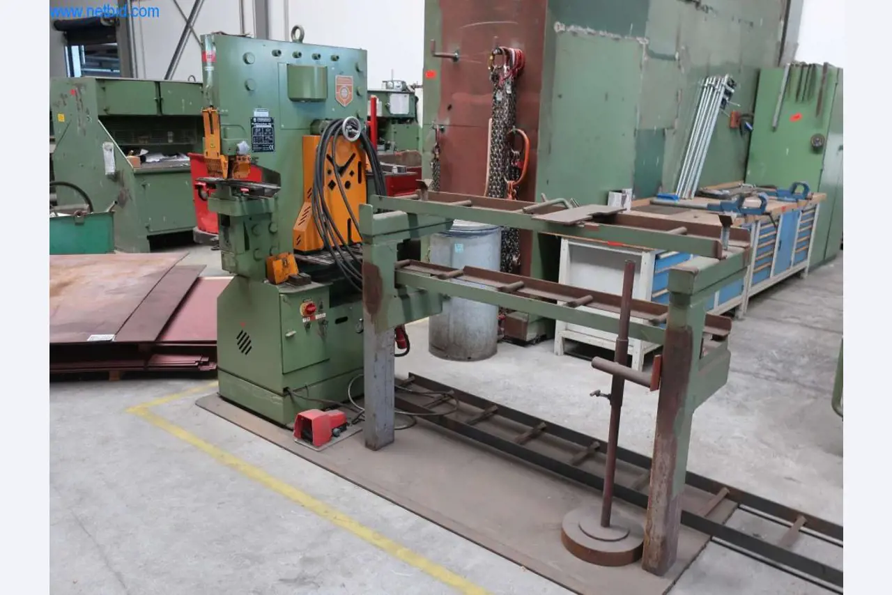 Máquinas e sistemas da Pella Sietas GmbH-1