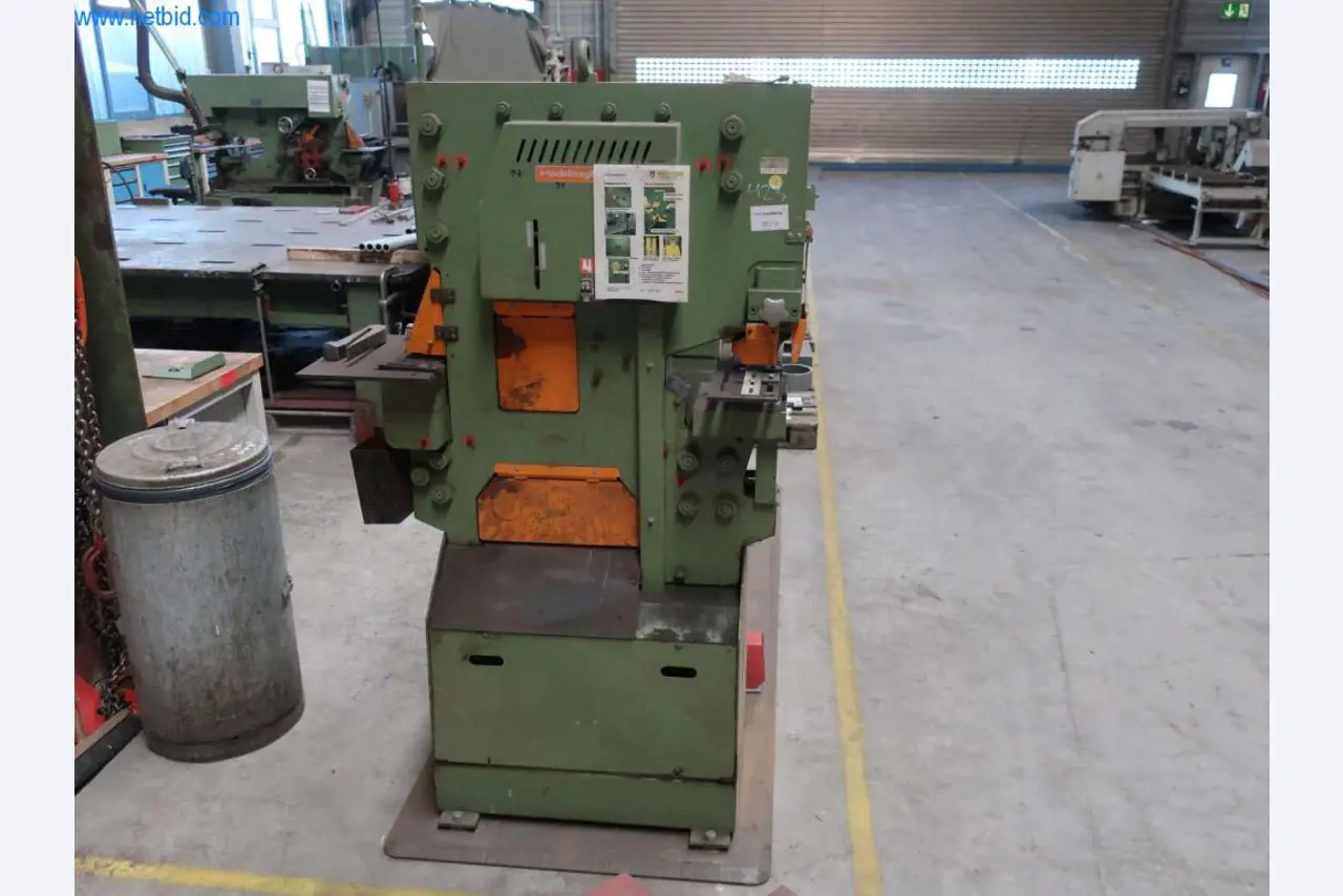 Máquinas e sistemas da Pella Sietas GmbH-3