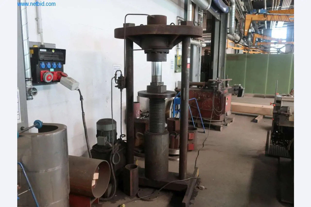 Máquinas e sistemas da Pella Sietas GmbH-1