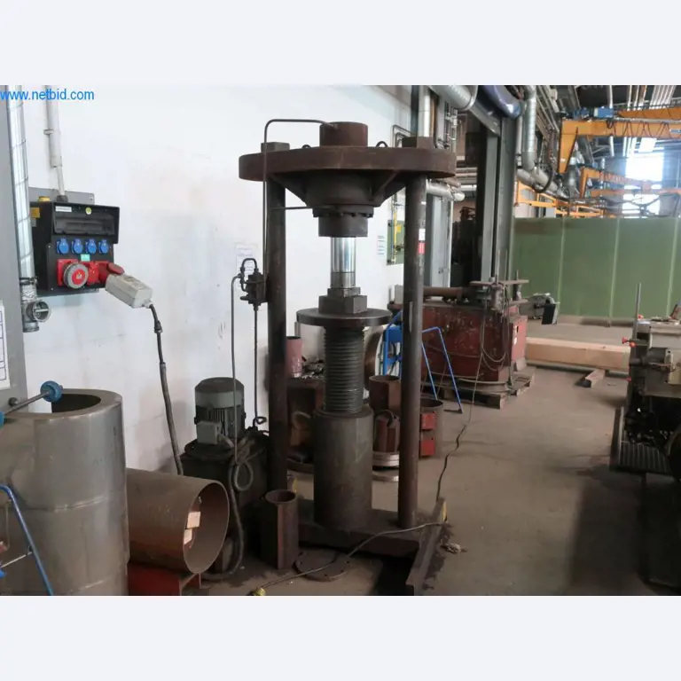 Máquinas e sistemas da Pella Sietas GmbH-1