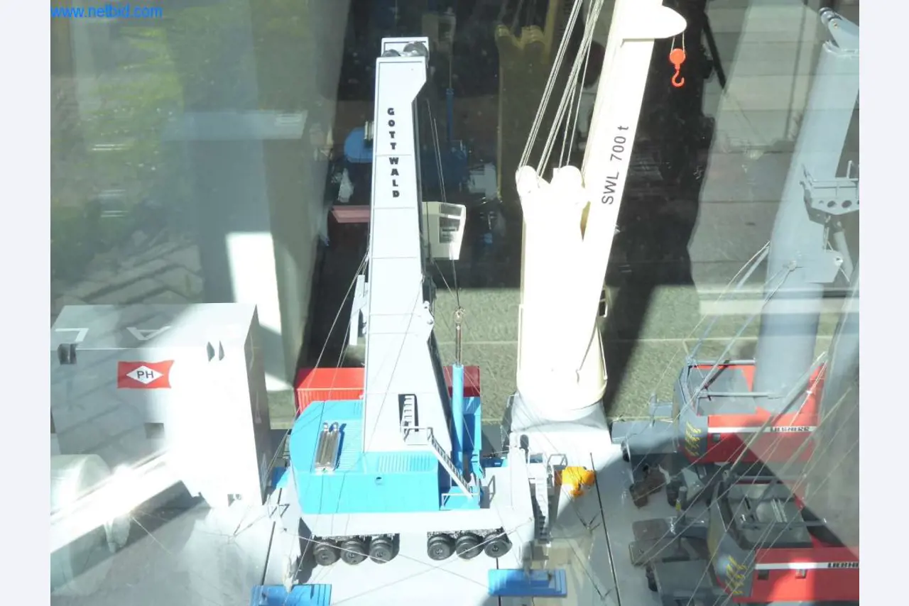 Machinery and equipment of Pella Sietas GmbH-13