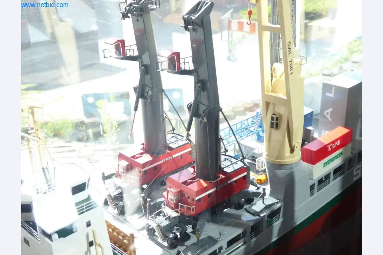 Machinery and equipment of Pella Sietas GmbH-8