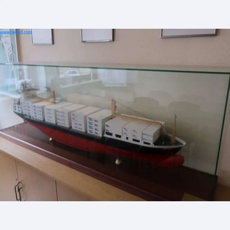 Máquinas y sistemas de Pella Sietas GmbH-1