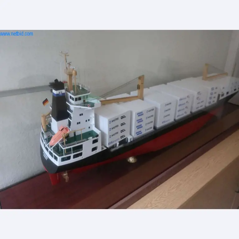 Máquinas y sistemas de Pella Sietas GmbH-3