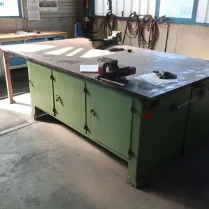 Welding table