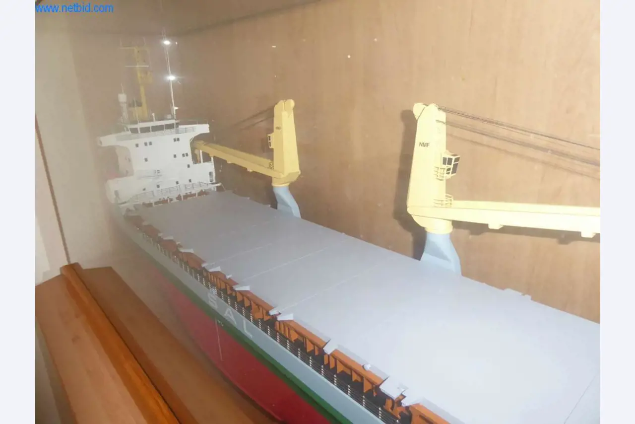 Máquinas y sistemas de Pella Sietas GmbH-7