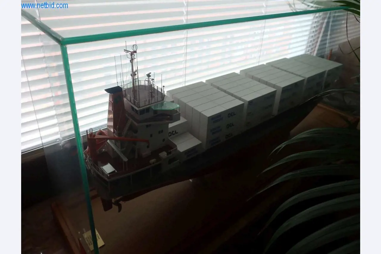 Máquinas y sistemas de Pella Sietas GmbH-1