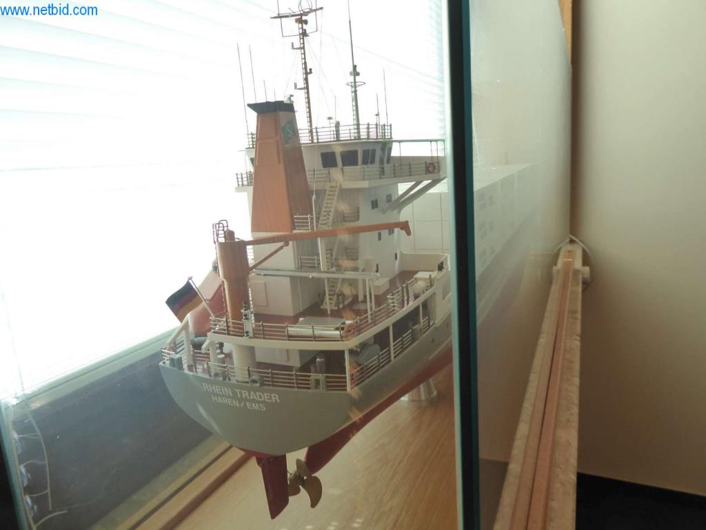 Máquinas e sistemas da Pella Sietas GmbH-8