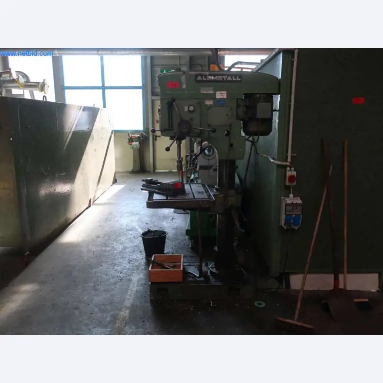 Máquinas e sistemas da Pella Sietas GmbH-1