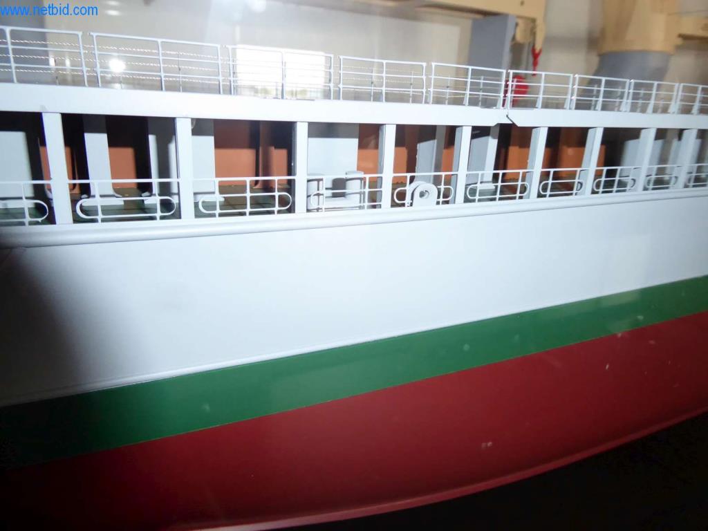 Máquinas e sistemas da Pella Sietas GmbH-8