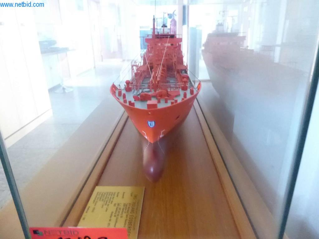 Máquinas e sistemas da Pella Sietas GmbH-10