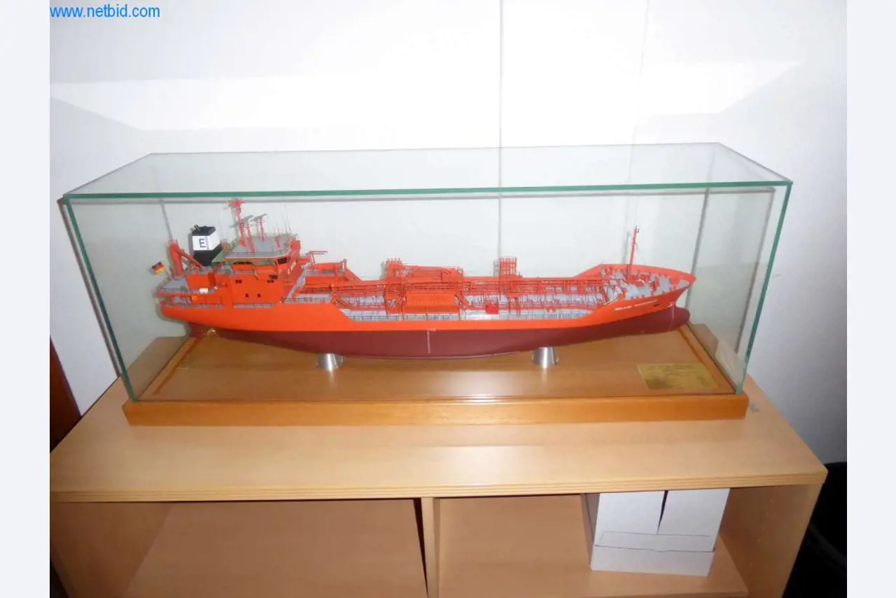 Máquinas y sistemas de Pella Sietas GmbH-1