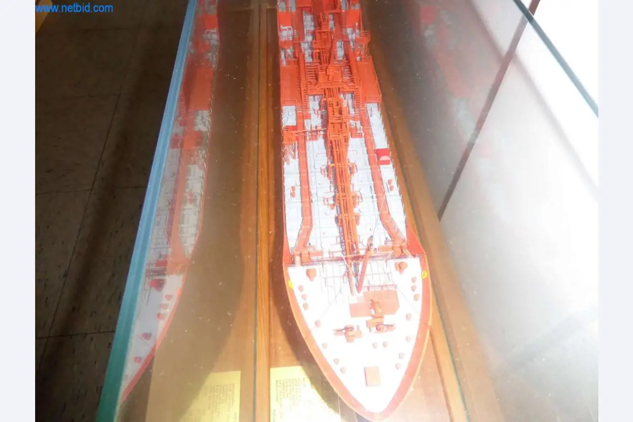 Máquinas y sistemas de Pella Sietas GmbH-6