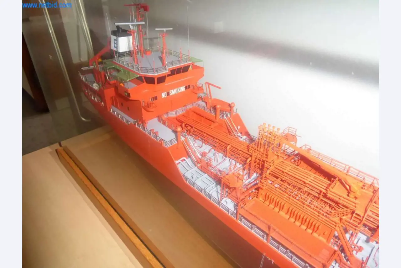 Máquinas y sistemas de Pella Sietas GmbH-7