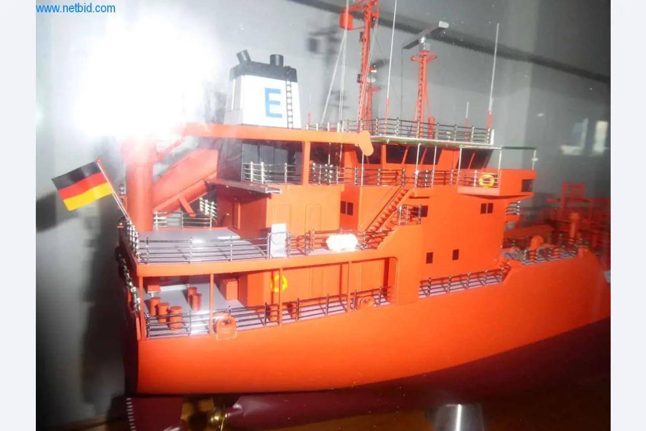 Máquinas y sistemas de Pella Sietas GmbH-8