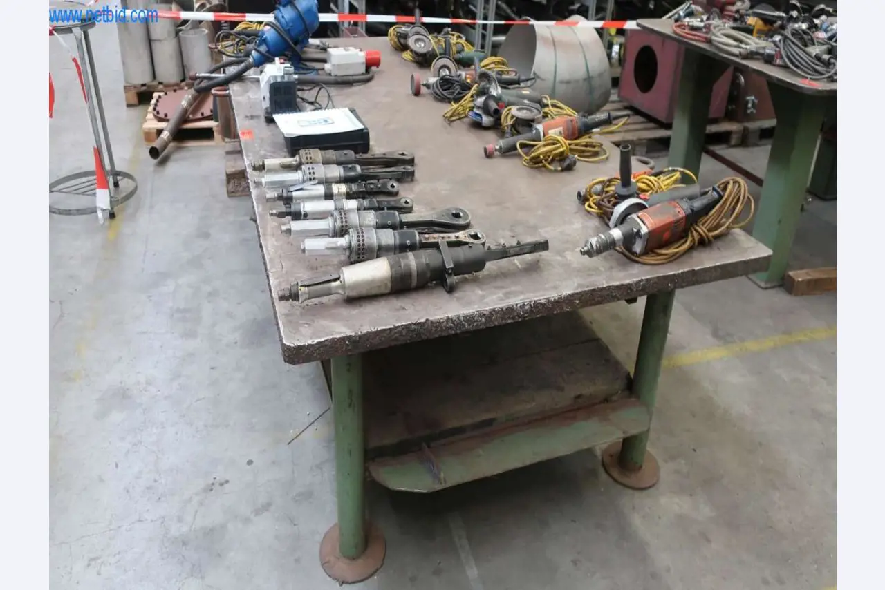 Máquinas e sistemas da Pella Sietas GmbH-1