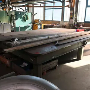 Welding table