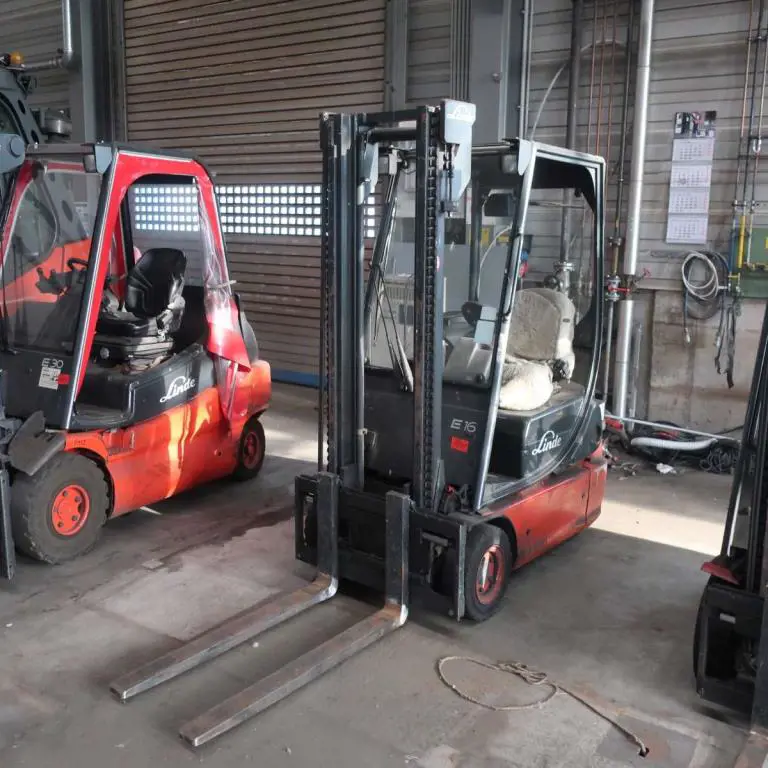 Electric forklift Linde E16C-02