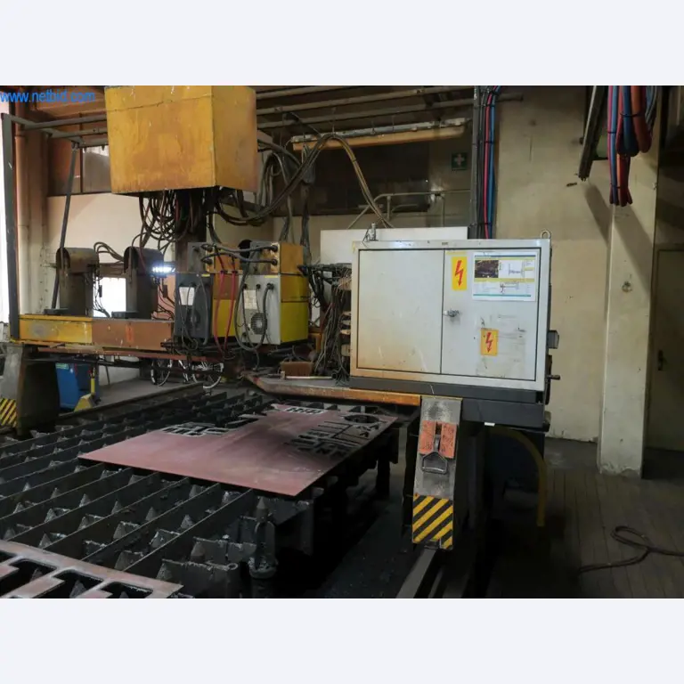 Máquinas e sistemas da Pella Sietas GmbH-8