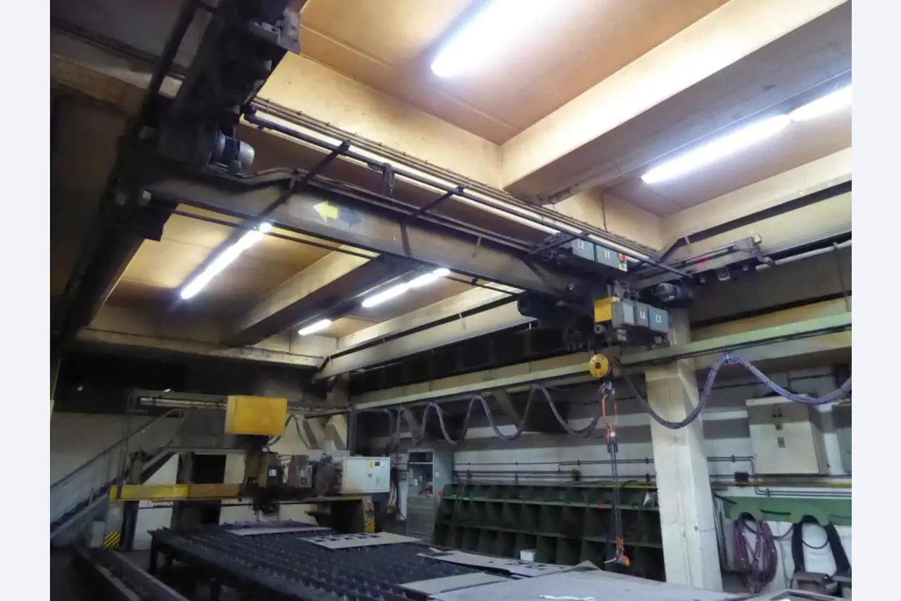 Máquinas e sistemas da Pella Sietas GmbH-1