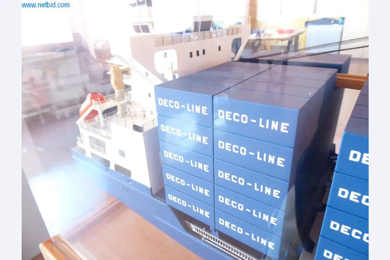 Machinery and equipment of Pella Sietas GmbH-8