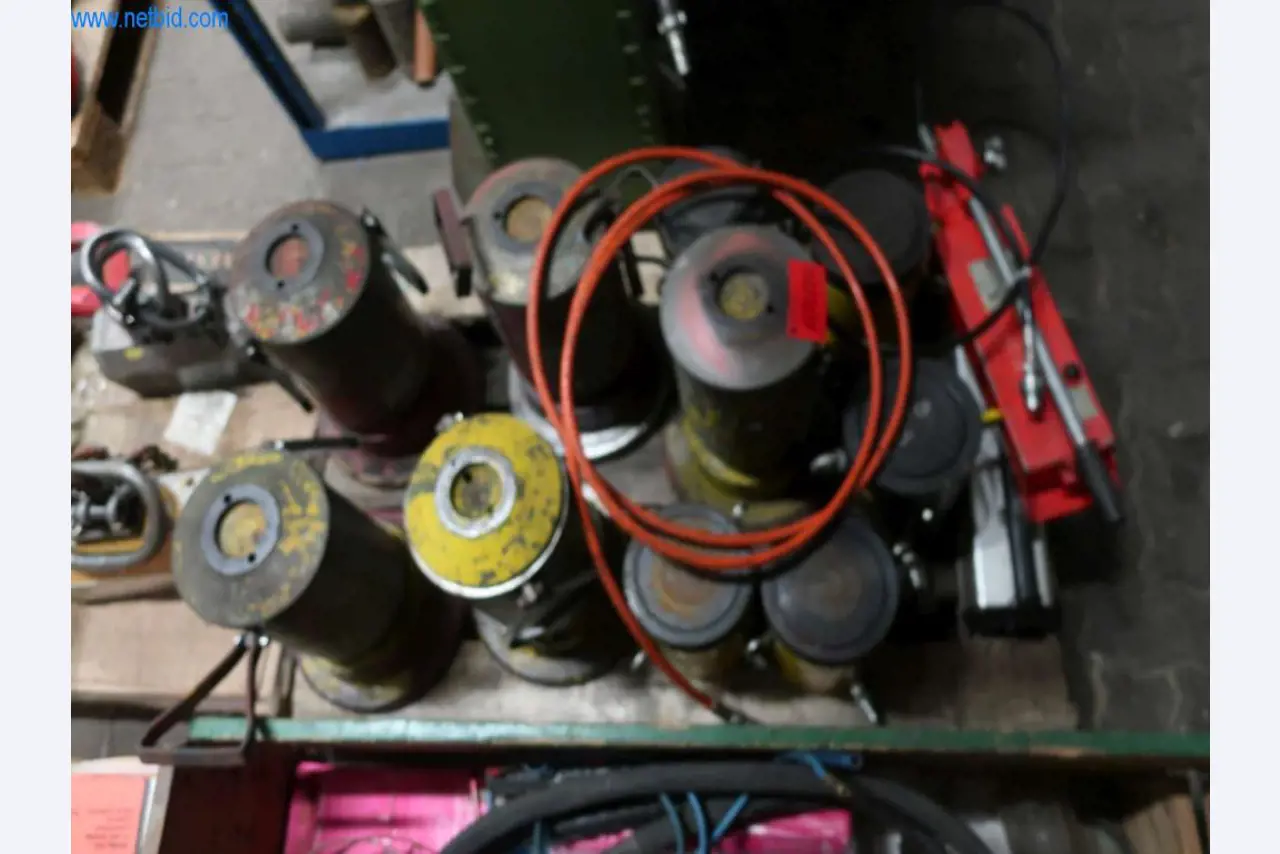 Maschinen und Anlagen der Pella Sietas GmbH-1