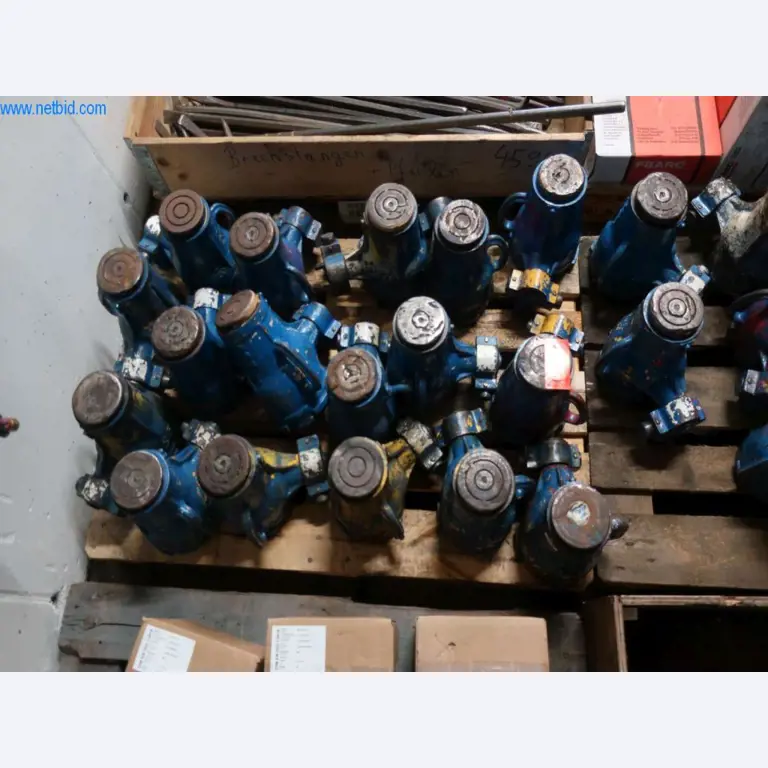 Machinery and equipment of Pella Sietas GmbH-1