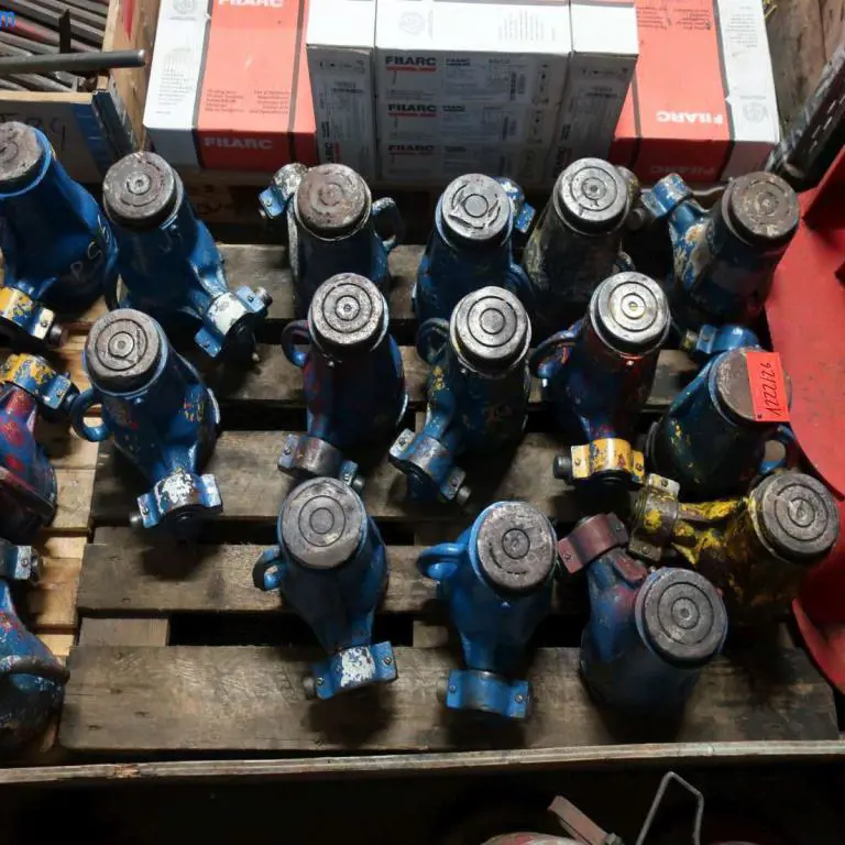 14 mechanical lifting cylinders