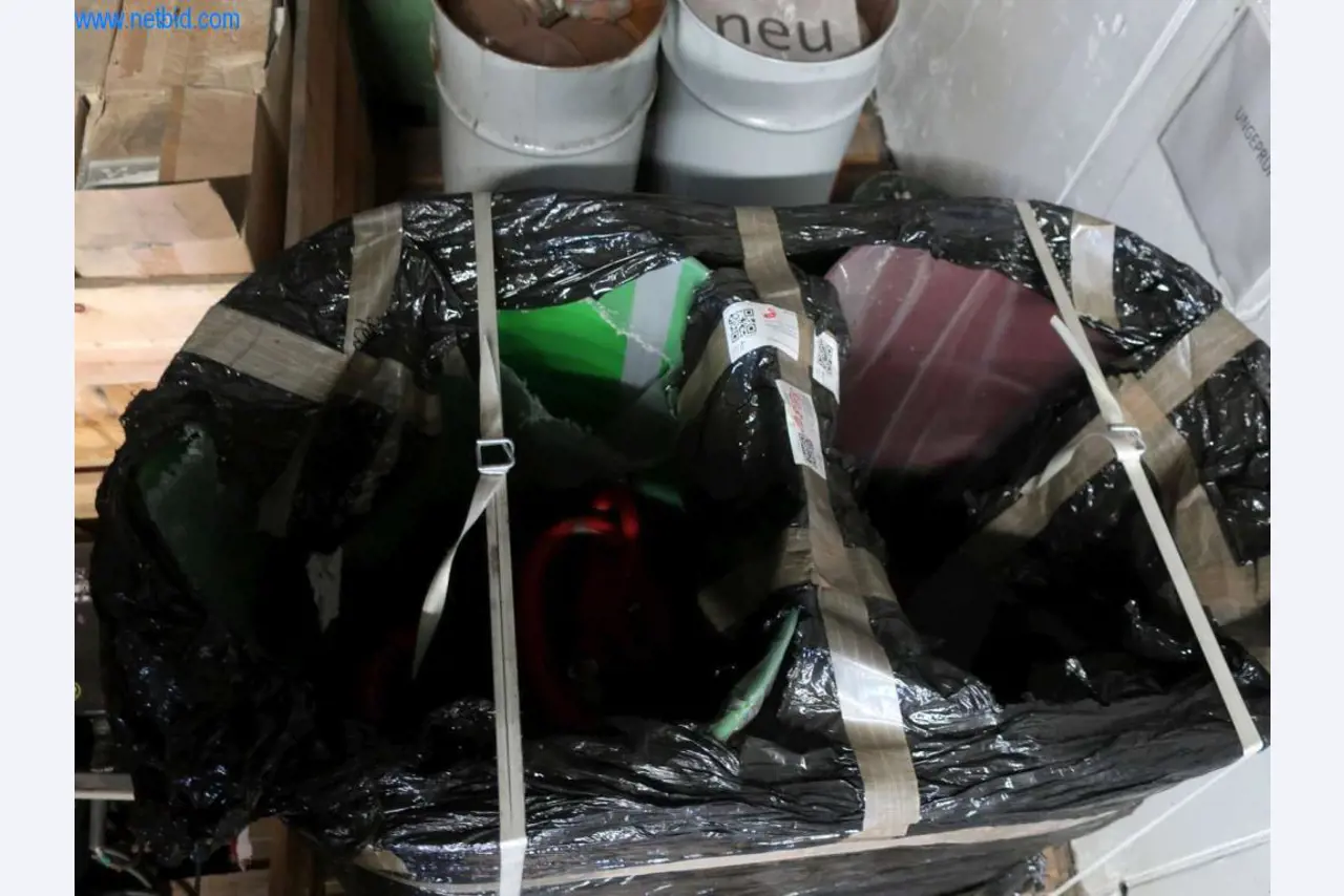 Stroje a systémy od společnosti Pella Sietas GmbH-1