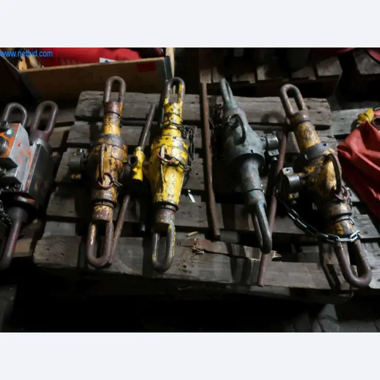 Machinery and equipment of Pella Sietas GmbH-1