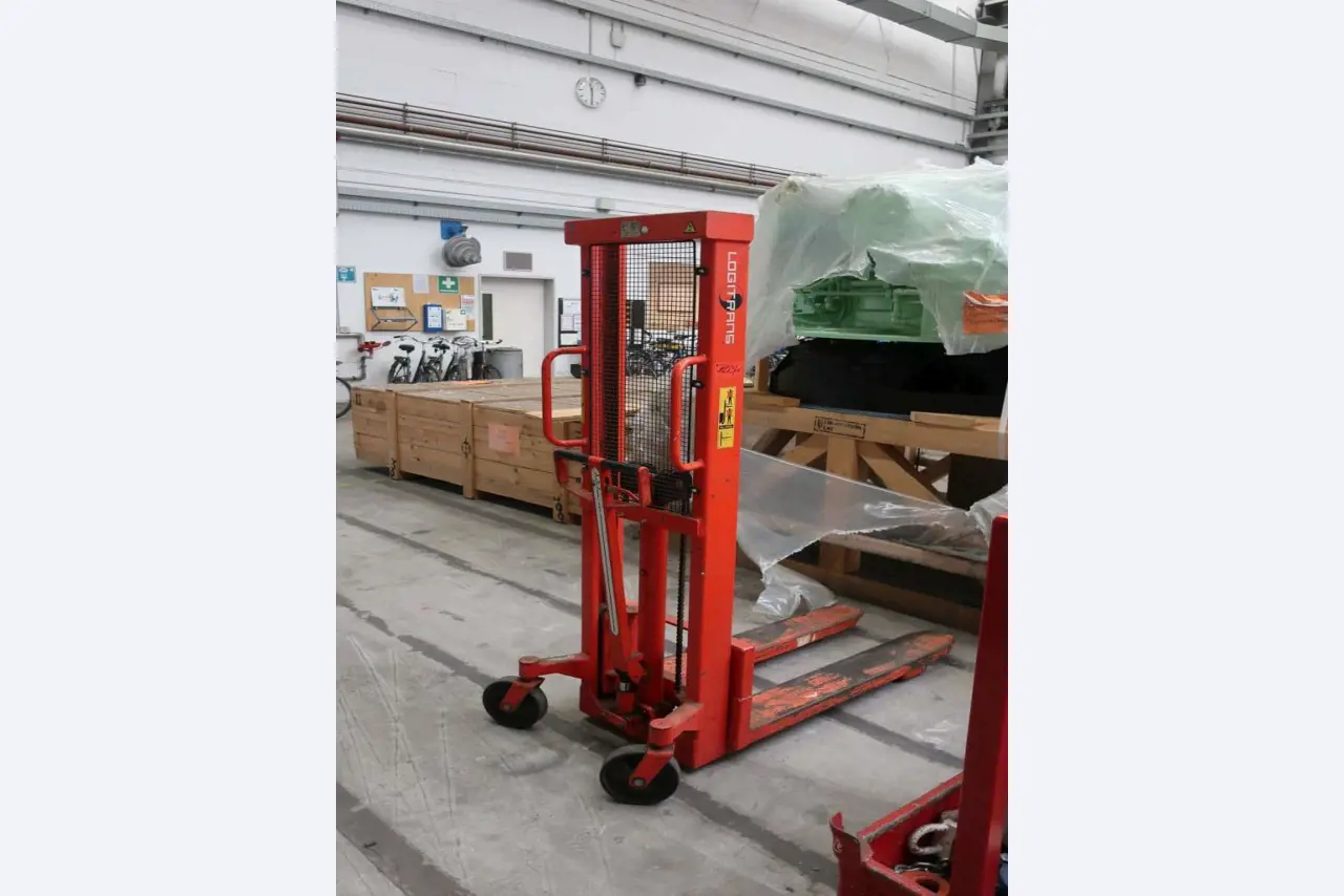 Máquinas e sistemas da Pella Sietas GmbH-1