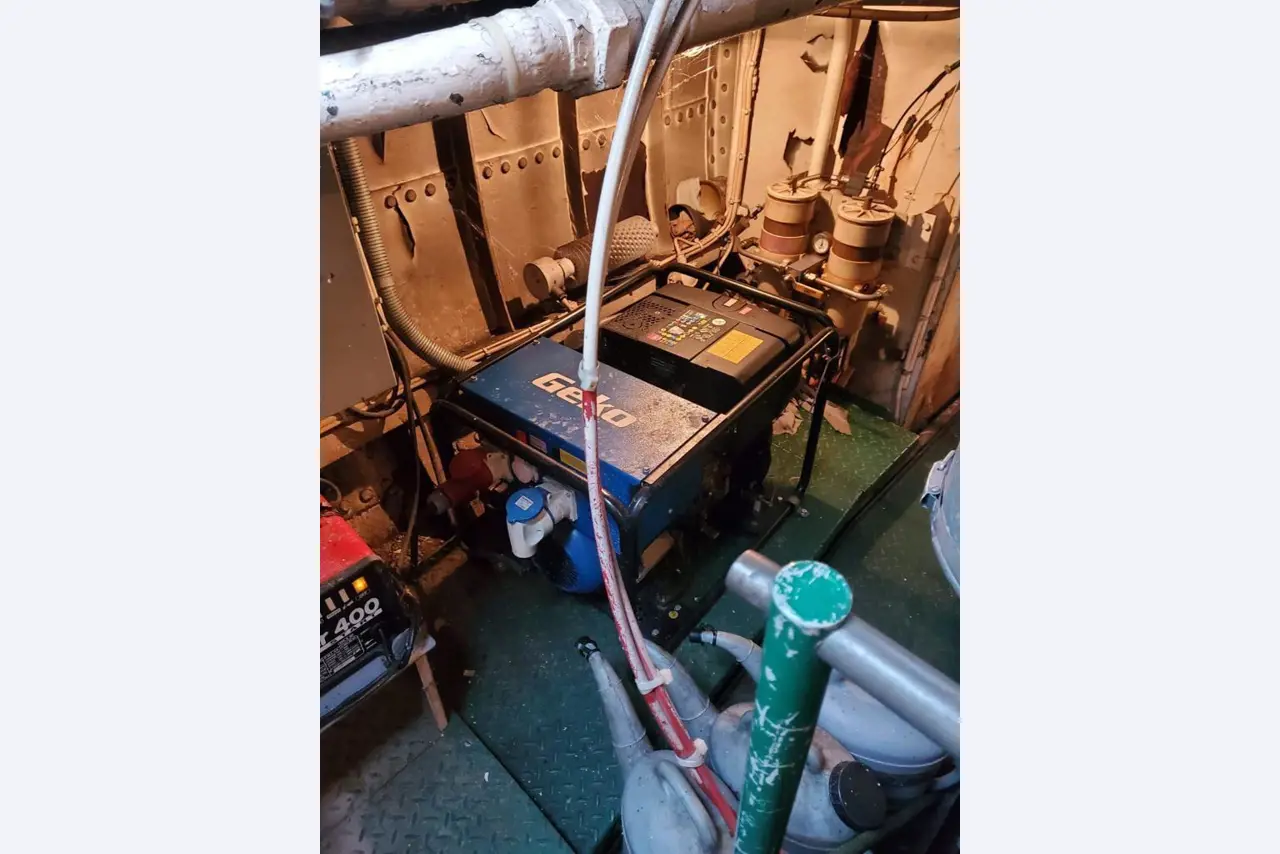 Máquinas e sistemas da Pella Sietas GmbH-8